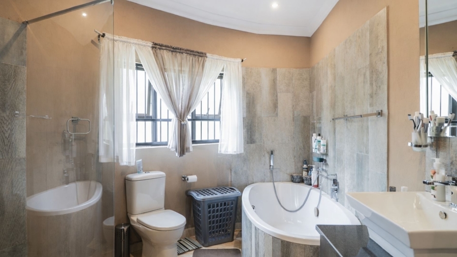 4 Bedroom Property for Sale in Cashan North West